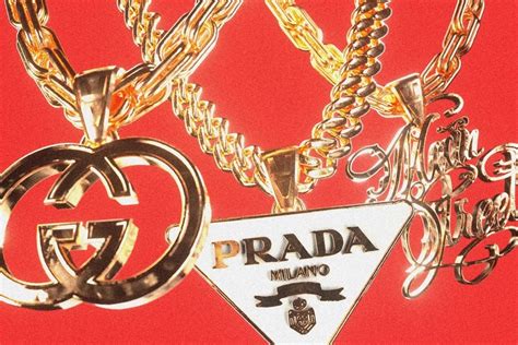 Gucci, Prada, Fendi Pandora: Oruam Borges e Chefin, ( Lyric .